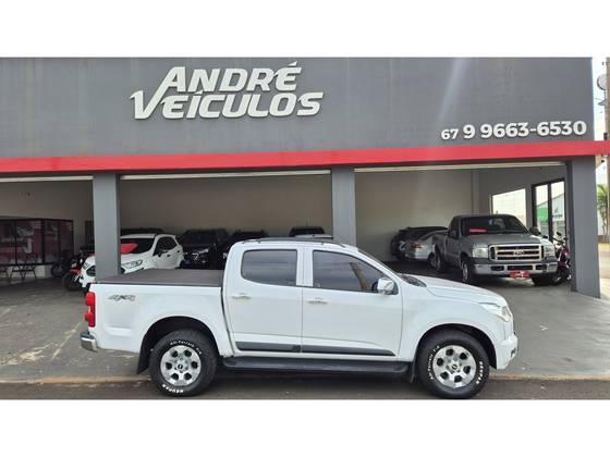 CHEVROLET S10 2.8 LTZ 4X4 CD TURBO DIESEL 4P AUTOMÁTICO CHEVROLET S10 2.8 LTZ 4X4 CD TURBO DIESEL 4P AUTOMÁTICO